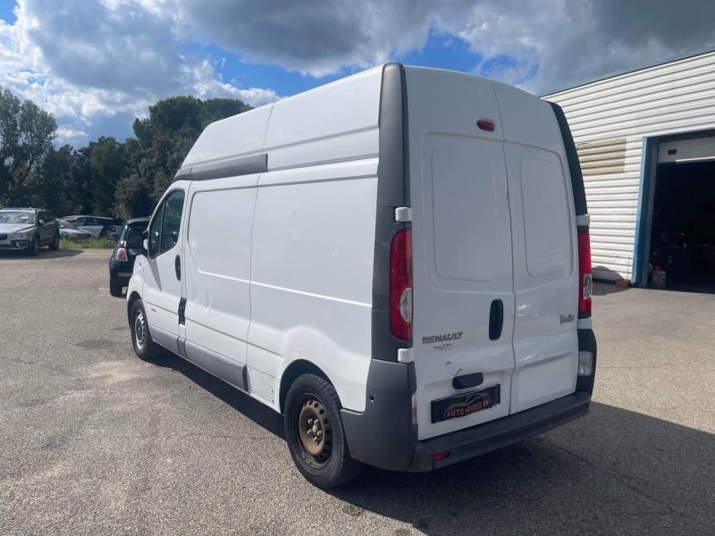 RENAULT TRAFIC CONFORT L2H2 2.0DCI 115 2011