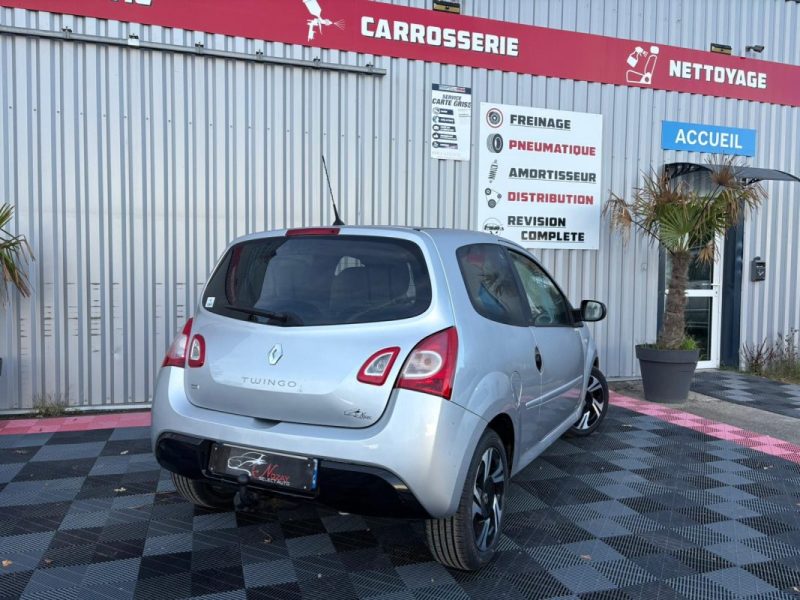 RENAULT TWINGO 1.2 INITIALE  75CV BVA FAIBLE KILOMETRAGE GARANTIE 12 MOIS 