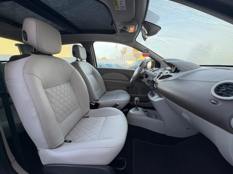 RENAULT TWINGO 1.2 INITIALE  75CV BVA FAIBLE KILOMETRAGE GARANTIE 12 MOIS 