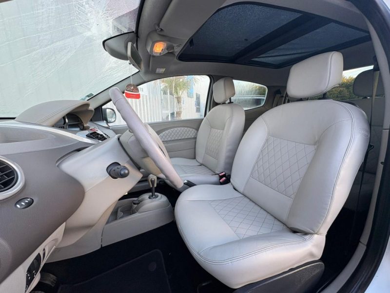 RENAULT TWINGO 1.2 INITIALE  75CV BVA FAIBLE KILOMETRAGE GARANTIE 12 MOIS 