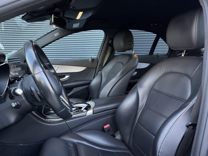 MERCEDES BENZ CLASSE C 300 AMG LINE - Suivi d'Entretien Complet 2019