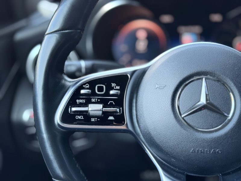 MERCEDES BENZ CLASSE C 300 AMG LINE - Suivi d'Entretien Complet 2019