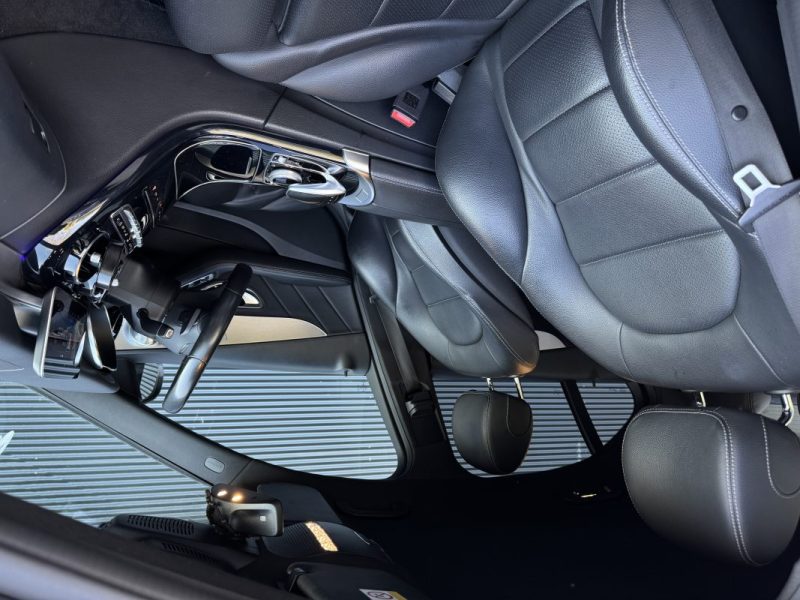 MERCEDES BENZ CLASSE C 300 AMG LINE - Suivi d'Entretien Complet 2019