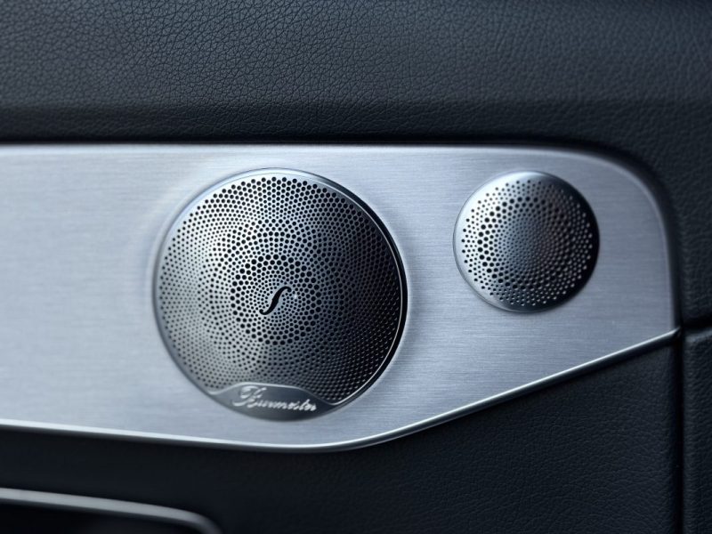 MERCEDES BENZ CLASSE C 300 AMG LINE - Suivi d'Entretien Complet 2019