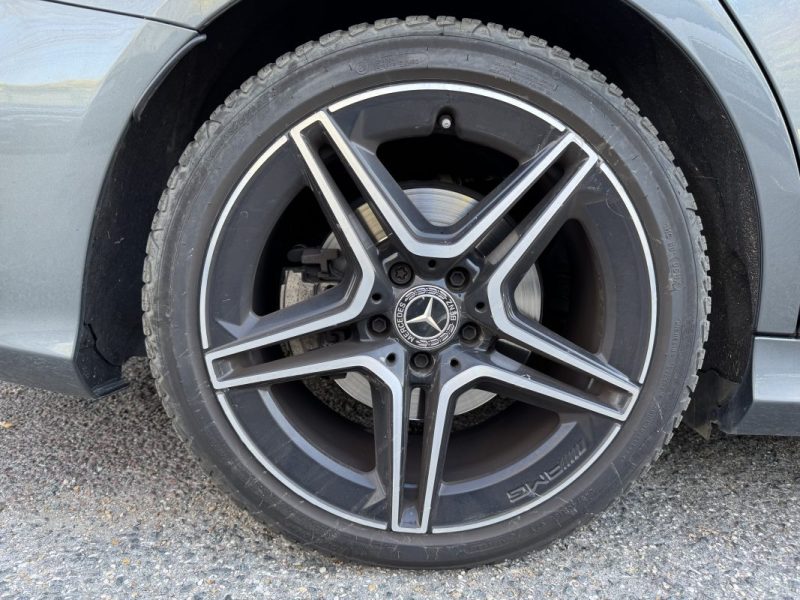 MERCEDES BENZ CLASSE C 300 AMG LINE - Suivi d'Entretien Complet 2019