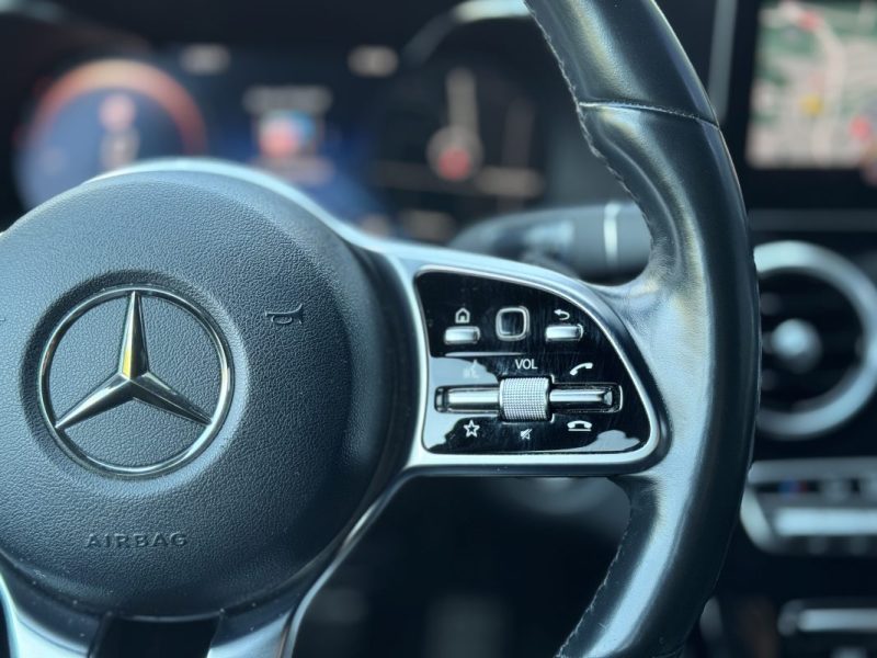 MERCEDES BENZ CLASSE C 300 AMG LINE - Suivi d'Entretien Complet 2019