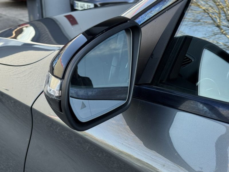 MERCEDES BENZ CLASSE C 300 AMG LINE - Suivi d'Entretien Complet 2019