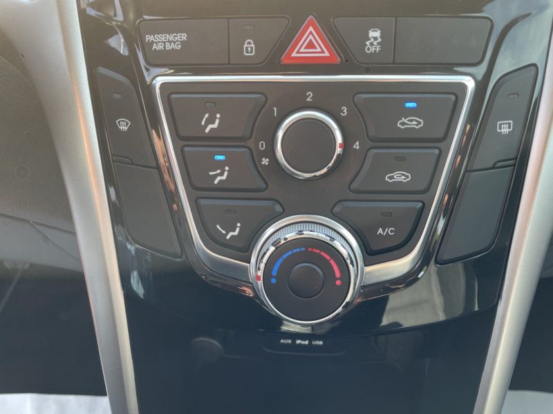 HYUNDAI I 30 1.6 CRDI110 PACK Sensation Blue Drive 5p 2012