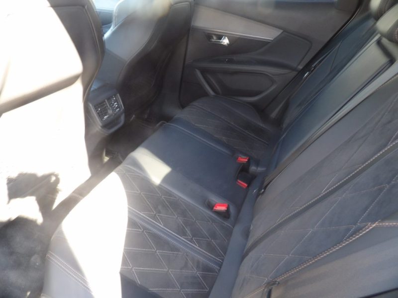 PEUGEOT 3008 2.0 BlueHDi 180ch S&S GT EAT8 2017