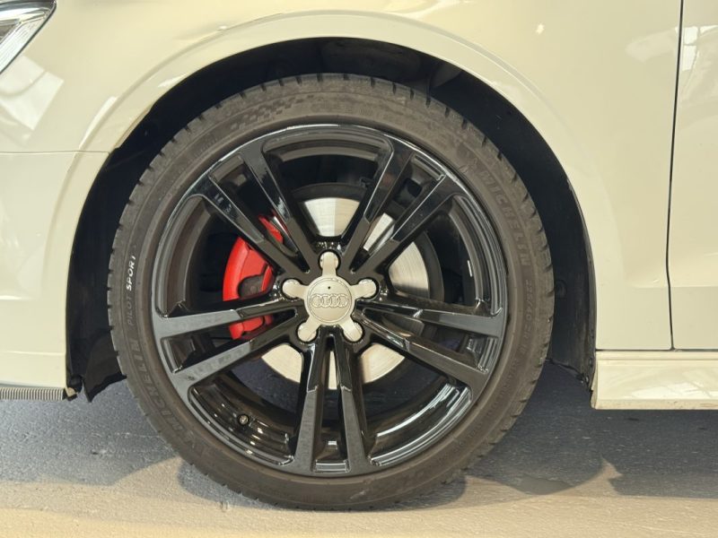 Audi A3 Limousine 1.5 TFSI 150ch - Ligne sport - Lame avant