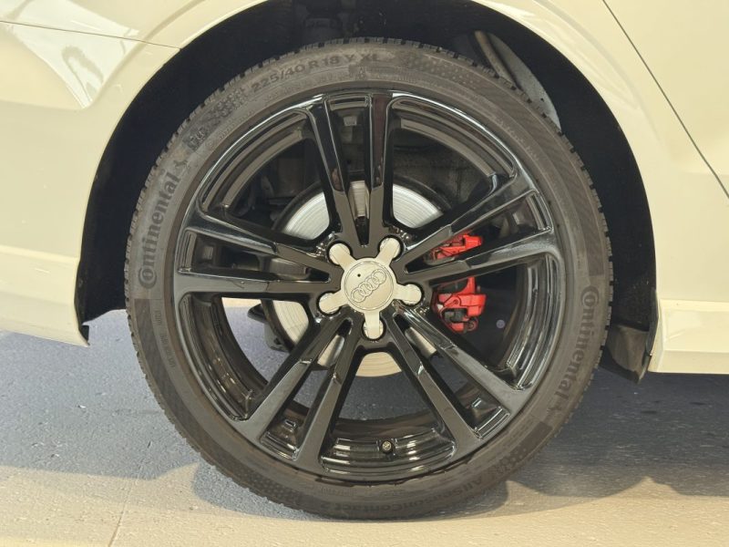 Audi A3 Limousine 1.5 TFSI 150ch - Ligne sport - Lame avant