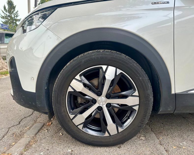 PEUGEOT 3008 1.5 BlueHDi 130 GT Line EAT8 **1ère MAIN** 