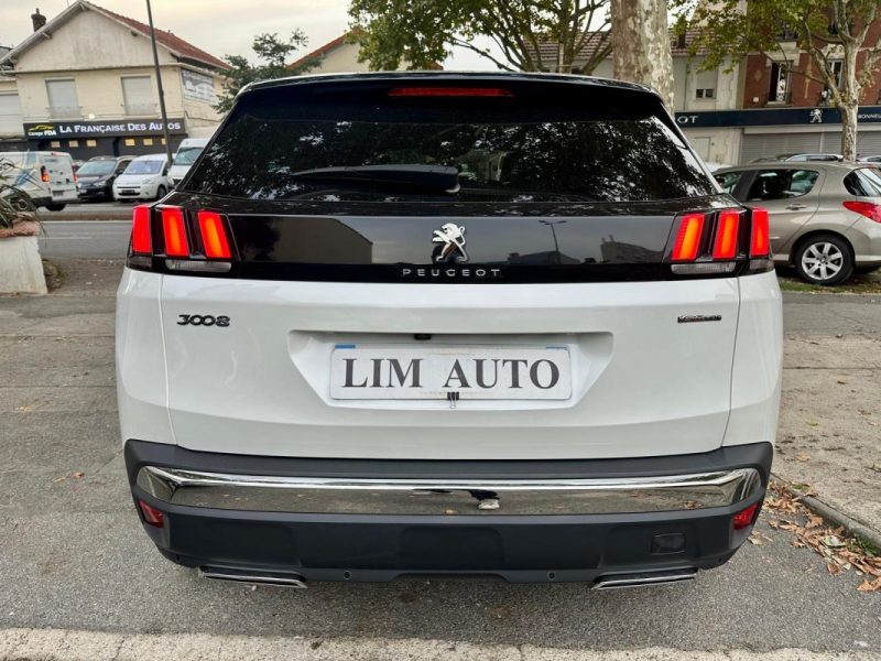 PEUGEOT 3008 1.5 BlueHDi 130 GT Line EAT8 **1ère MAIN** 