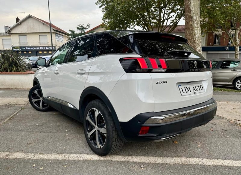 PEUGEOT 3008 1.5 BlueHDi 130 GT Line EAT8 **1ère MAIN** 