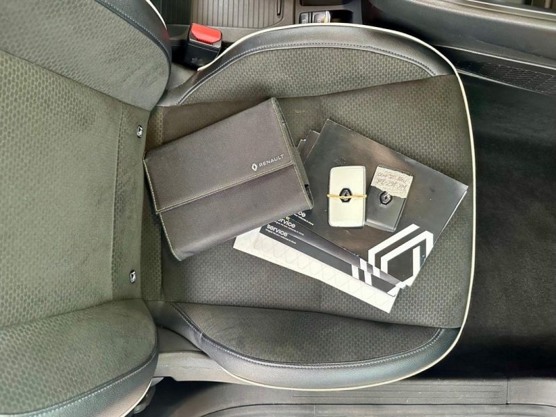 RENAULT CLIO V 1.5 Blue dCi 115 Intens **1ère MAIN** 