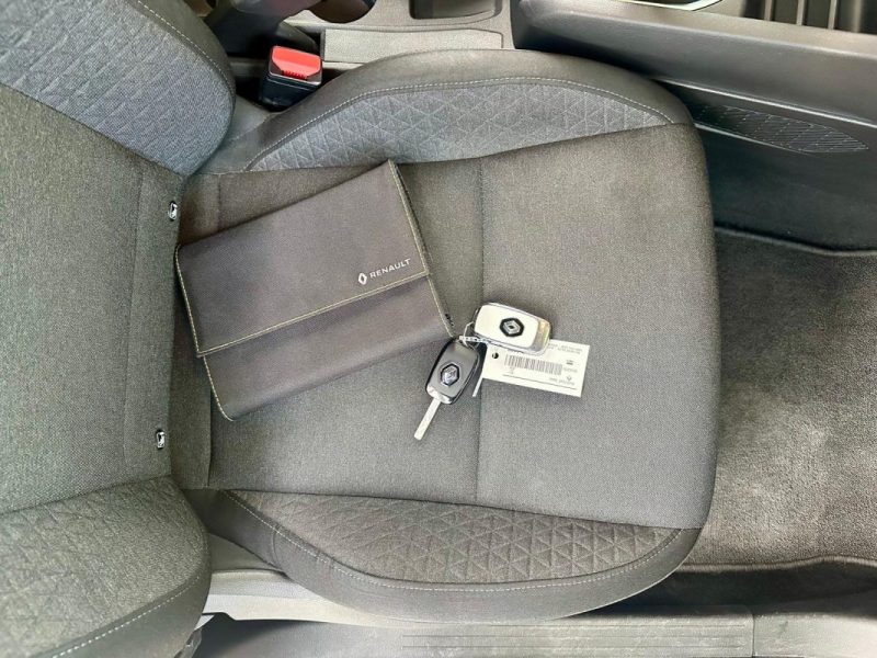 RENAULT CLIO V 1.5 BLUE DCI 85 BUSINESS **1ère MAIN** 