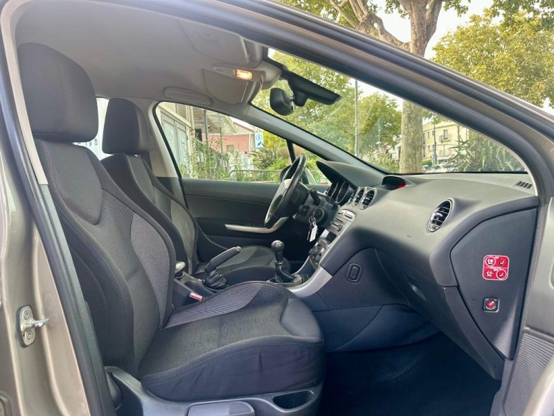 PEUGEOT 308 1.6 HDi 92 ACTIVE 5p 