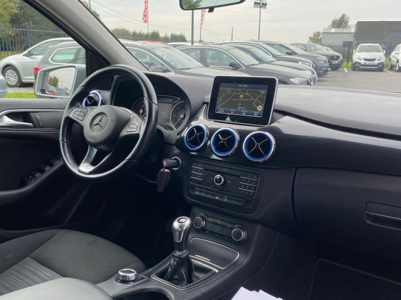 MERCEDES CLASSE B 180 1.5 CDI 109ch 🚗🛠️ Suivi complet / Distribution neuve ⛓️ / Reprise 🔄 / Garantie ✅ 2015