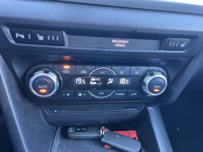 MAZDA MAZDA 3 2.2 SKYACTIV-D 150 Elégance 5p 2014