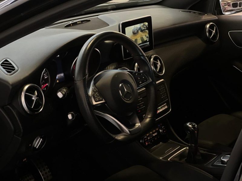 MERCEDES CLASSE A 180 122CH AMG LINE