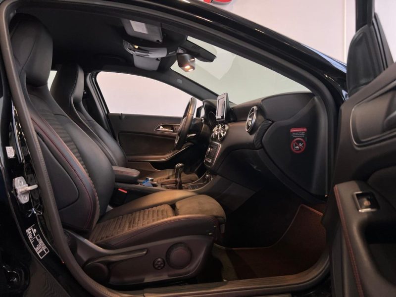 MERCEDES CLASSE A 180 122CH AMG LINE