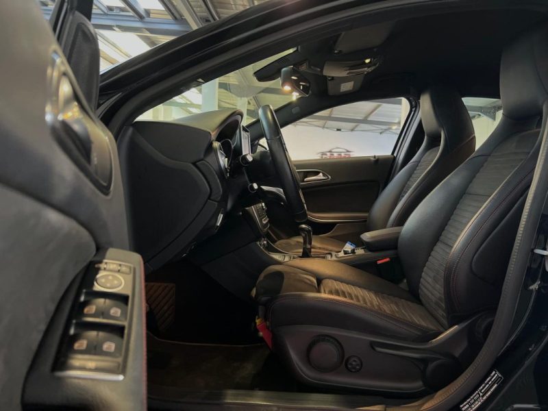 MERCEDES CLASSE A 180 122CH AMG LINE