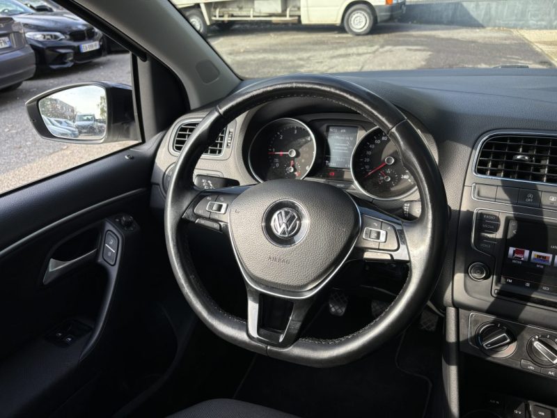 VOLKSWAGEN POLO V 1.4 TDI 75ch Confortline - Distribution OK 2015