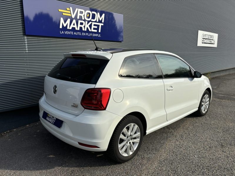 VOLKSWAGEN POLO V 1.4 TDI 75ch Confortline - Distribution OK 2015