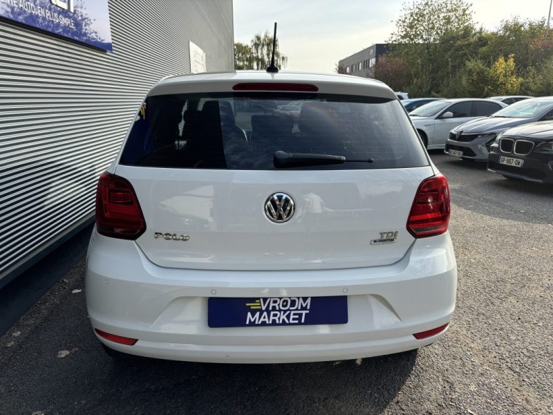 VOLKSWAGEN POLO V 1.4 TDI 75ch Confortline - Distribution OK 2015