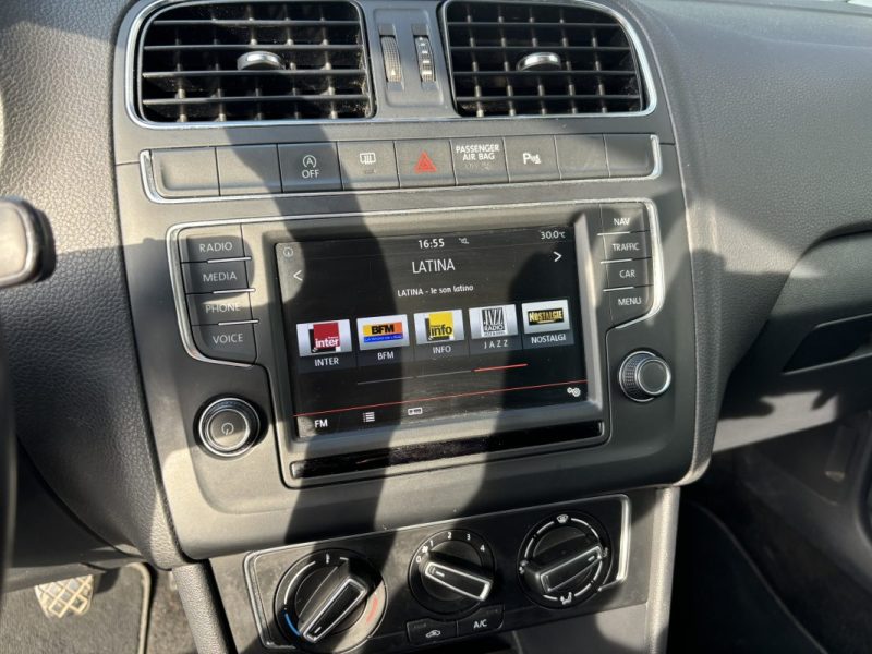 VOLKSWAGEN POLO V 1.4 TDI 75ch Confortline - Distribution OK 2015