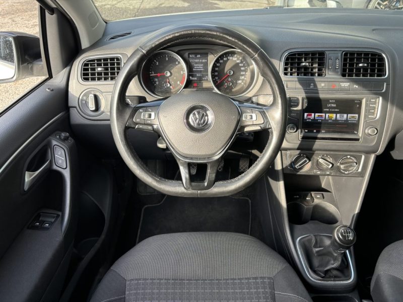 VOLKSWAGEN POLO V 1.4 TDI 75ch Confortline - Distribution OK 2015