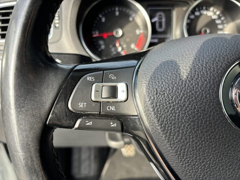 VOLKSWAGEN POLO V 1.4 TDI 75ch Confortline - Distribution OK 2015