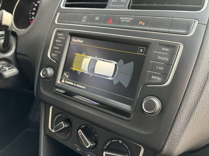VOLKSWAGEN POLO V 1.4 TDI 75ch Confortline - Distribution OK 2015
