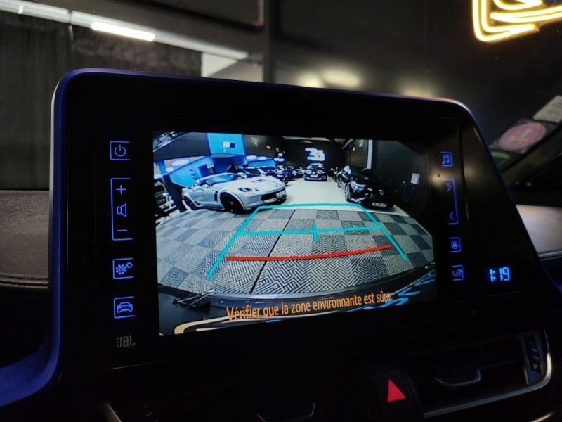 TOYOTA C-HR GRAPHIC 122h E-CVT 1.8 