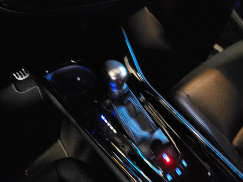 TOYOTA C-HR GRAPHIC 122h E-CVT 1.8 