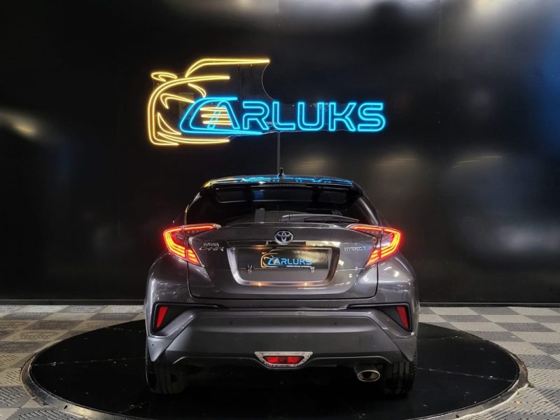 TOYOTA C-HR GRAPHIC 122h E-CVT 1.8 