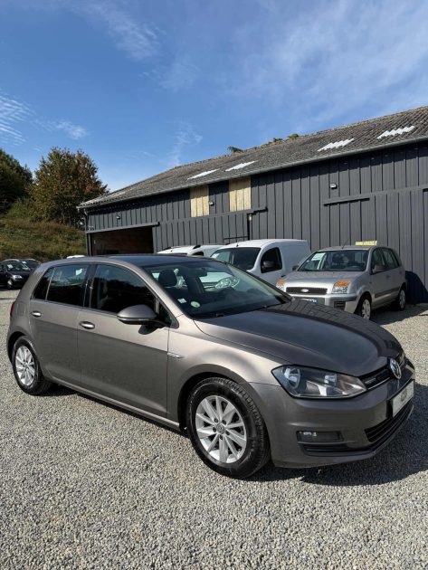 VOLKSWAGEN GOLF 1.6 TDI 110ch BlueMotion Technology FAP Confortline 2014