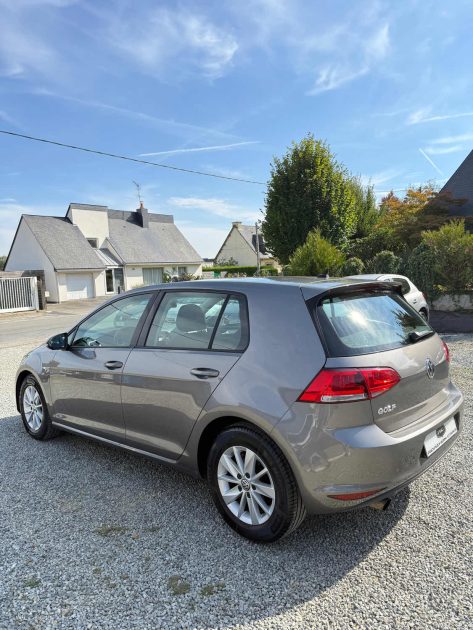 VOLKSWAGEN GOLF 1.6 TDI 110ch BlueMotion Technology FAP Confortline 2014
