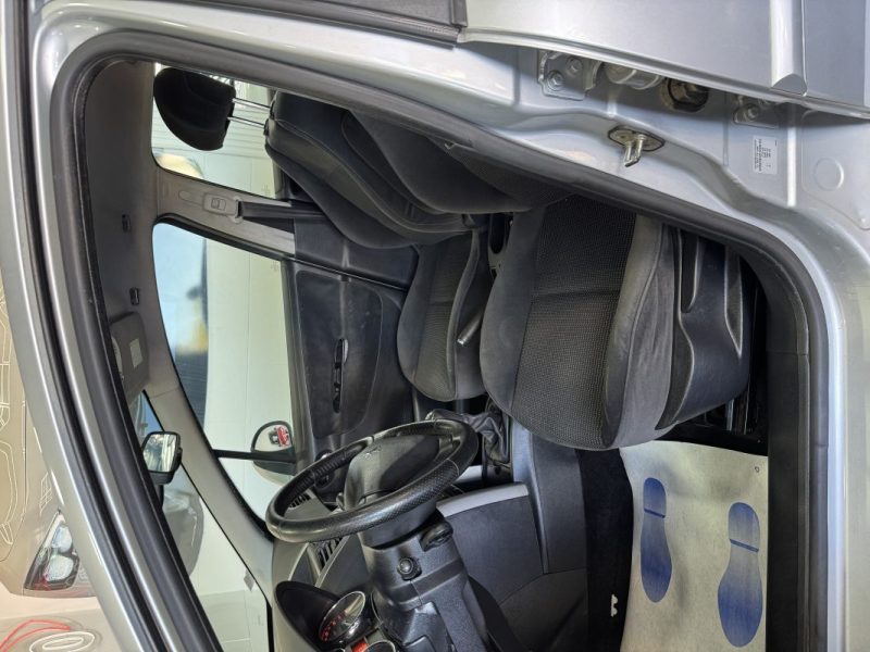 PEUGEOT 207 1.6 HDI 110 EXECUTIVE 