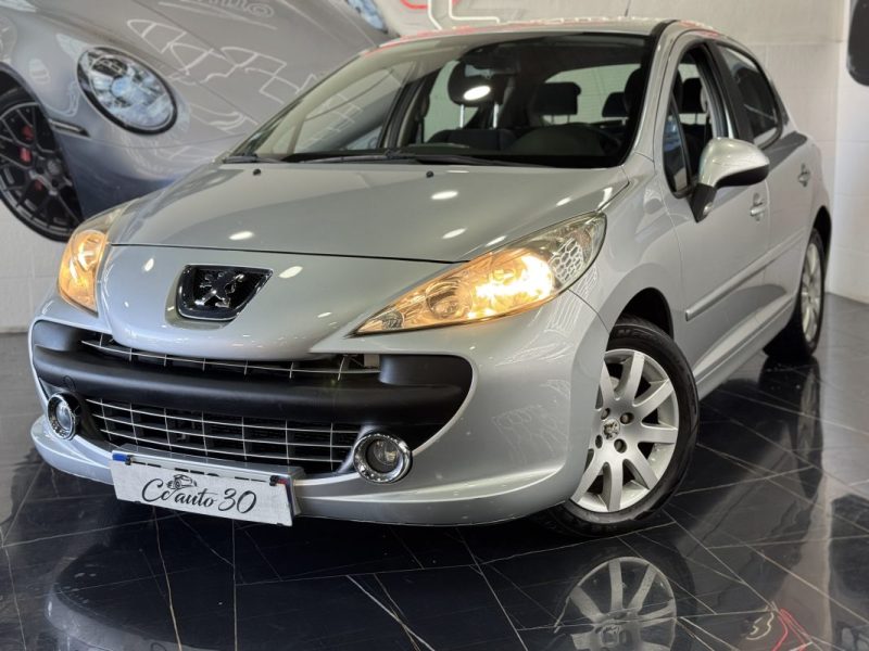 PEUGEOT 207 1.6 HDI 110 EXECUTIVE 