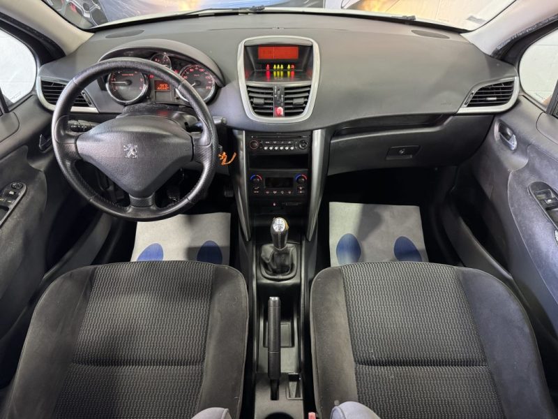 PEUGEOT 207 1.6 HDI 110 EXECUTIVE 