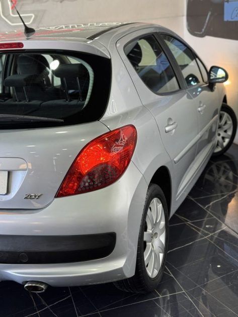 PEUGEOT 207 1.6 HDI 110 EXECUTIVE 