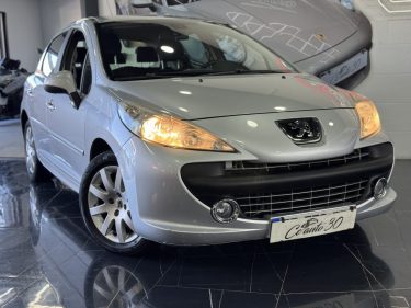 PEUGEOT 207 1.6 HDI 110 EXECUTIVE 