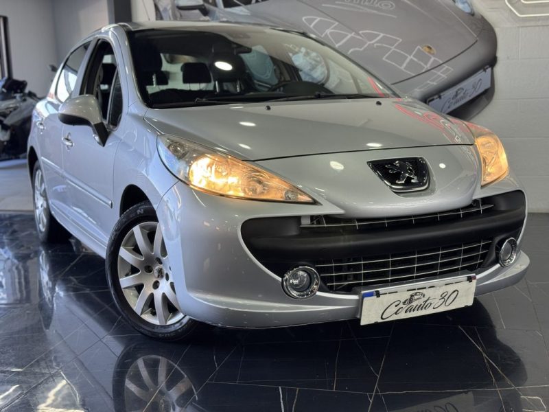PEUGEOT 207 1.6 HDI 110 EXECUTIVE 