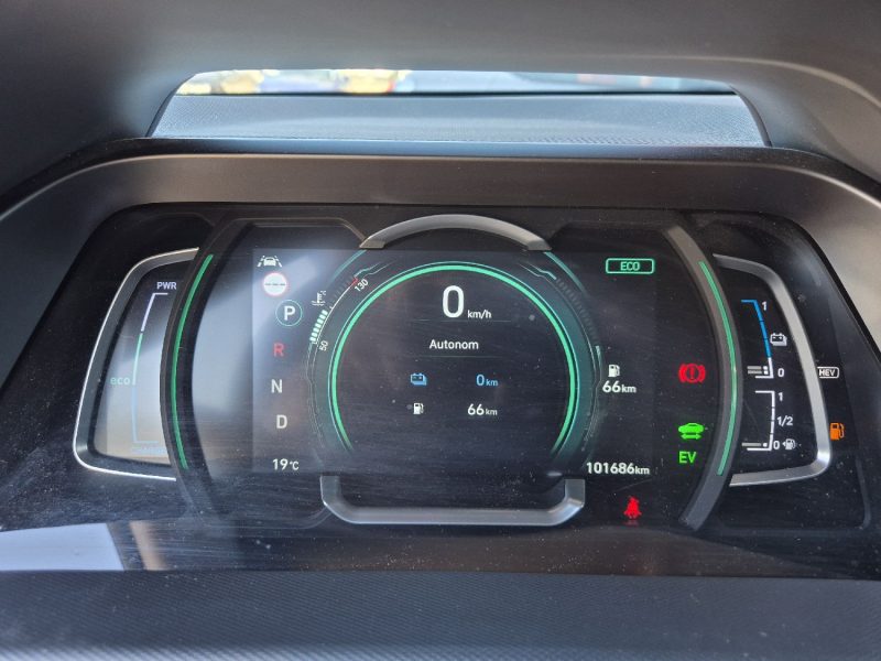 HYUNDAI IONIQ Plug-in 141ch Executive 2020