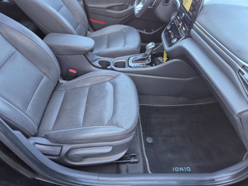 HYUNDAI IONIQ Plug-in 141ch Executive 2020