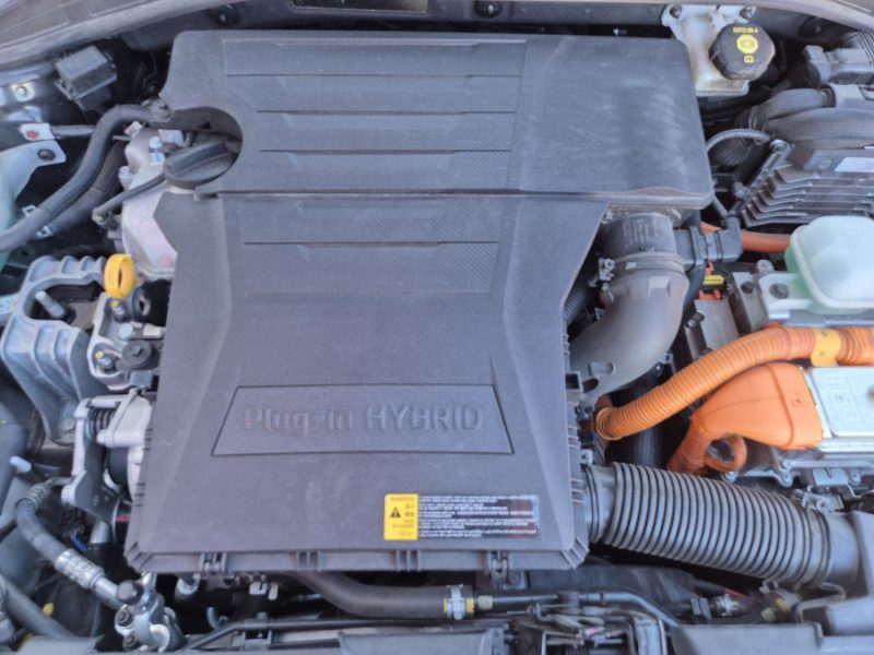 HYUNDAI IONIQ Plug-in 141ch Executive 2020