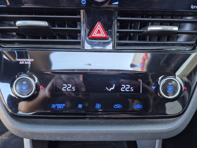 HYUNDAI IONIQ Plug-in 141ch Executive 2020