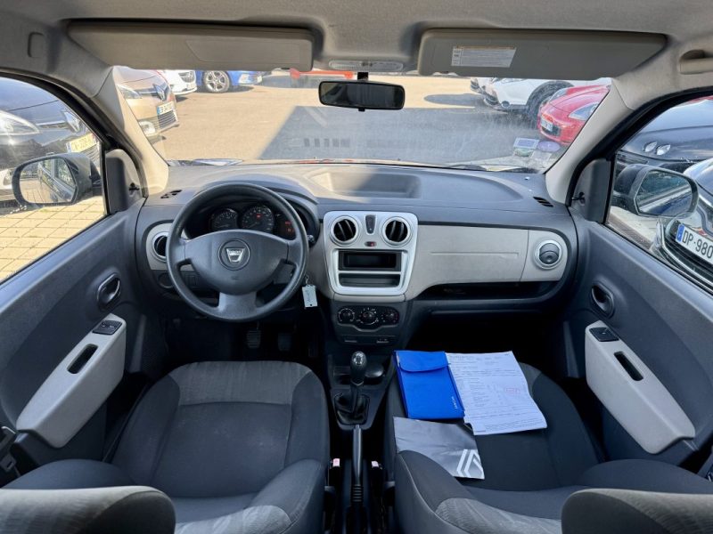 DACIA LODGY 1.2 TCe 115ch Lauréate 5 places 2012