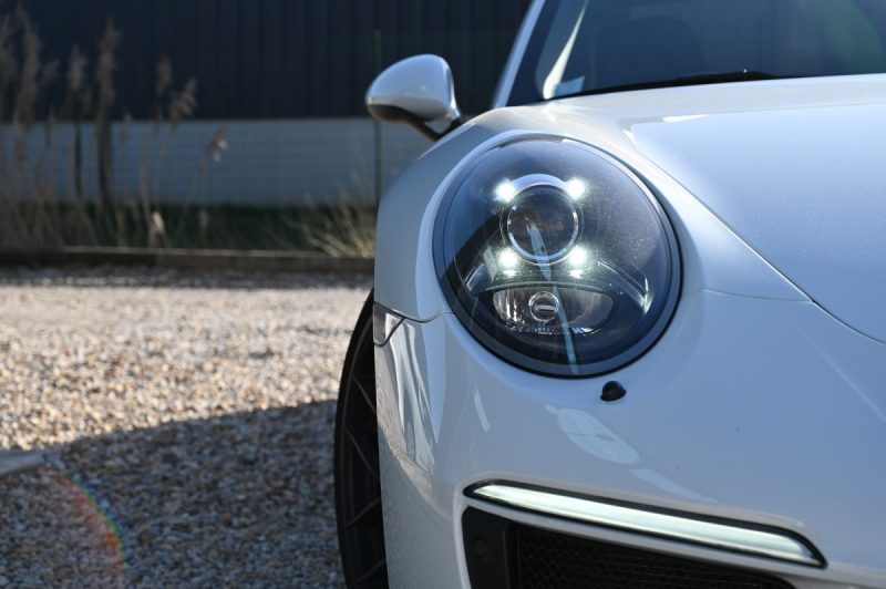 PORSCHE 911 3.0 450ch GTS PDK 2018